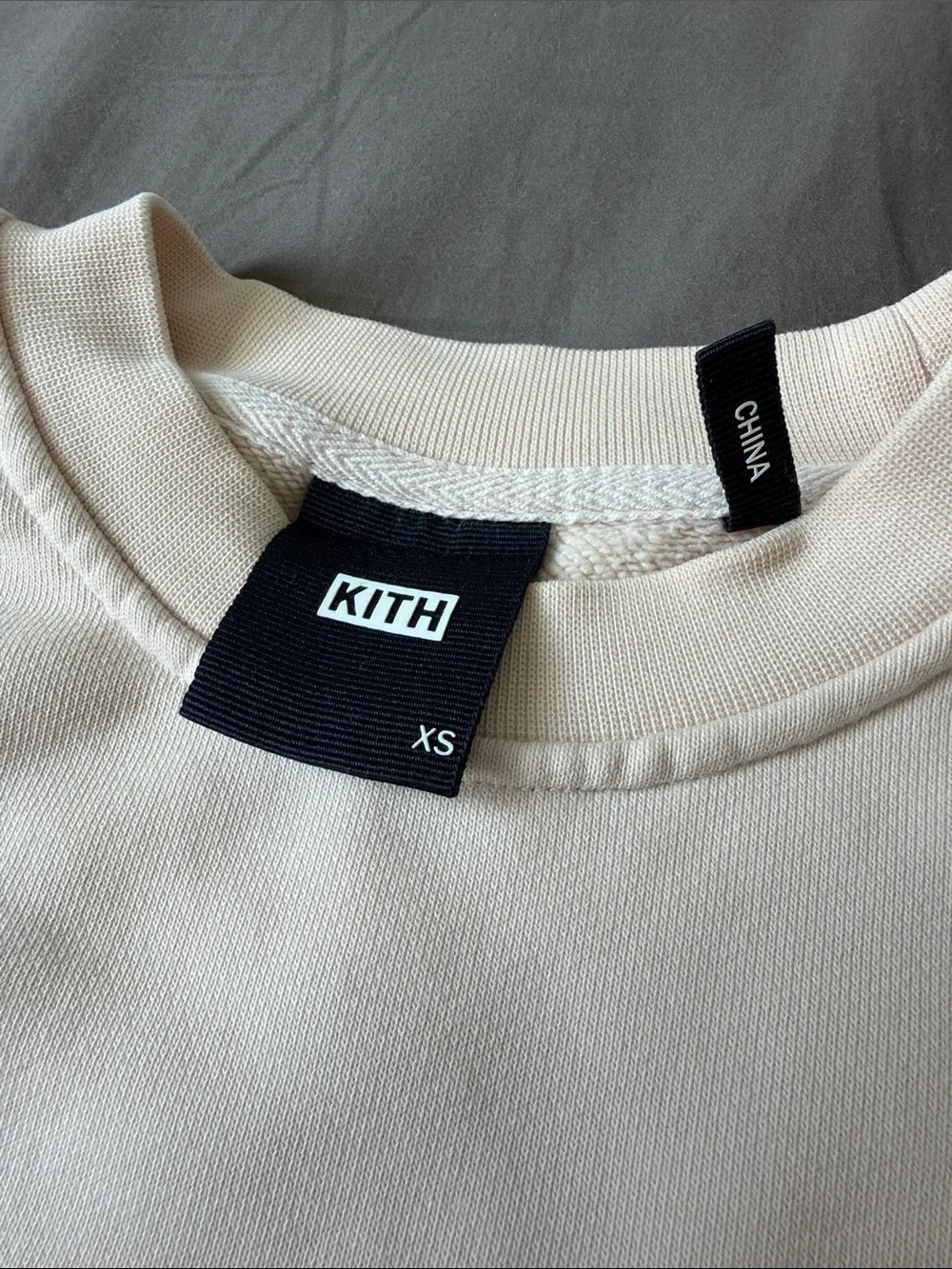 Kith KXTH Box Logo Crewneck Sweatshirt Coral Pink Size XS